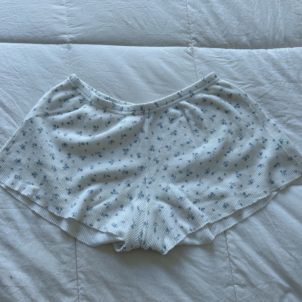 Brandy Melville waffle blue floral print shorts